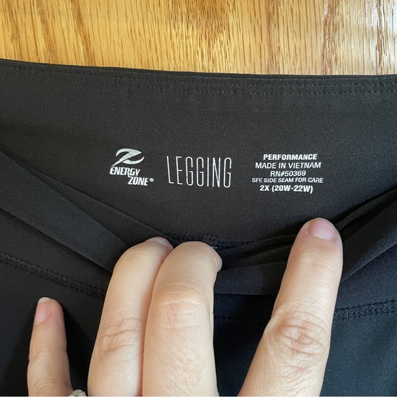 Energy Zone Speed Dri Capri Leggings (Performance), 2X, lot of 3 - Picture 8 of 14